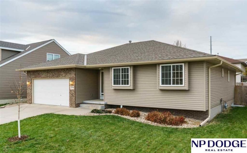 2510 Hummingbird Circle , Bellevue, NE 68123