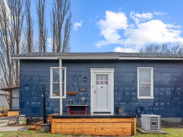 1513 Market Street, Burlington, IA 52601