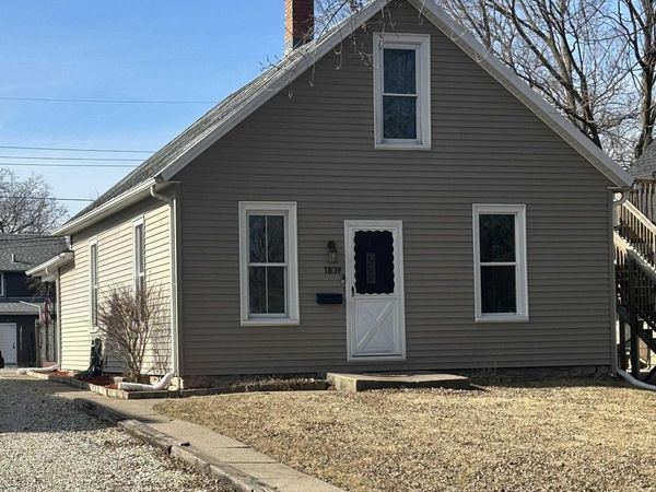 1839 Highland Avenue, Burlington, IA 52601