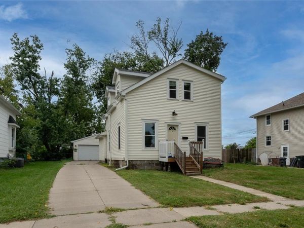 511 34th NE, Cedar Rapids, IA 52402