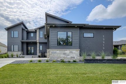 10910 S 175th Street , Omaha, NE 68136