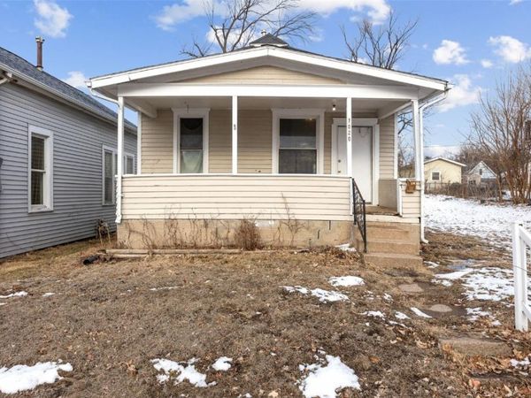 1020 9th Street SE, Cedar Rapids, IA 52401