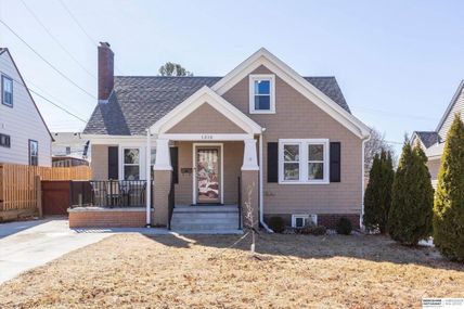 1310 S 46th Street , Omaha, NE 68106