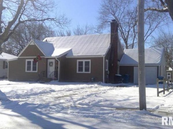 809 4TH Avenue, Camanche, IA 52730