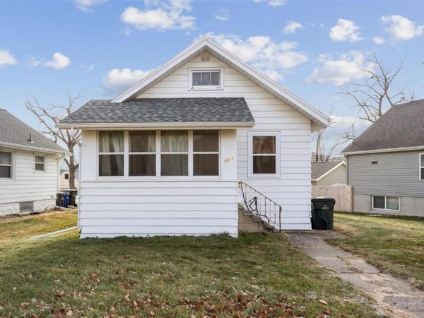 1341 F Ave NW, Cedar Rapids, IA 52405