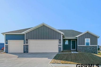 12417 S 205th Avenue , Gretna, NE 68028