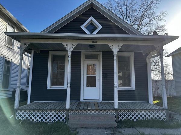 129 ROSCOE AVE, Muscatine, IA 52761