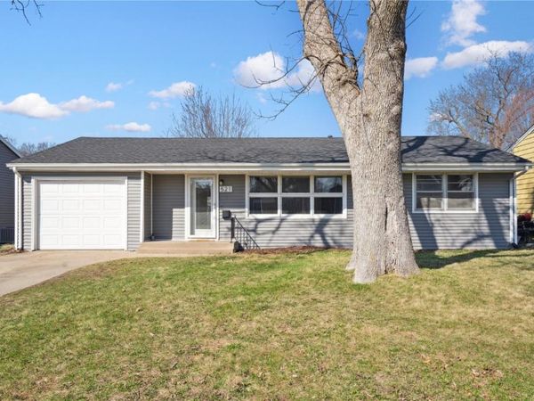 521 36th Street SE, Cedar Rapids, IA 52403