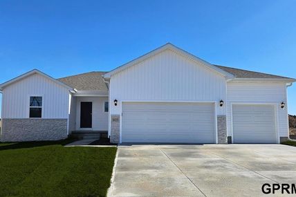 8025 N 170 Terrace , Bennington, NE 68007