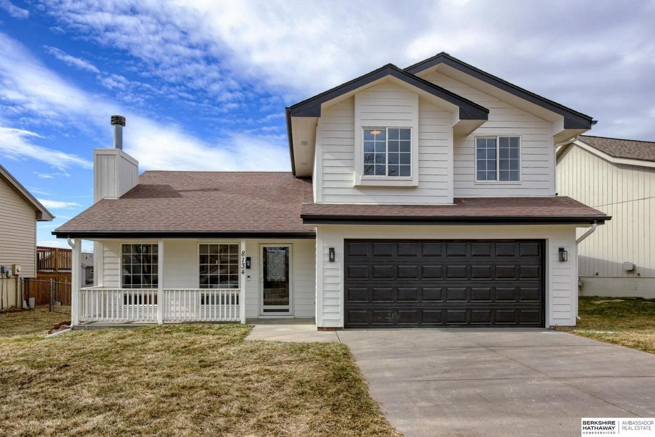 8134 Potter Street , Omaha, NE 68122