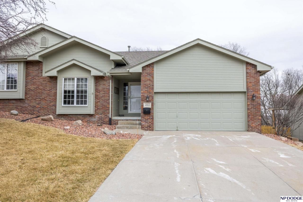 4914 Lakeside Drive , Bellevue, NE 68133