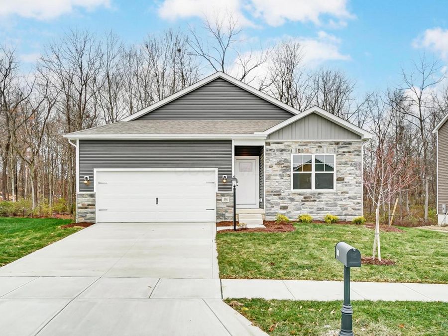 591 Penwell Drive, Delaware, OH 43015 Photo 1