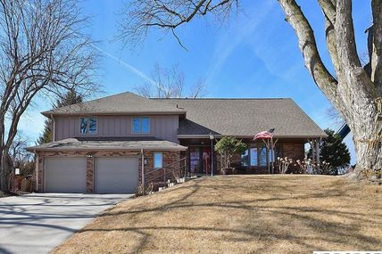 1442 S 134 Street , Omaha, NE 68144