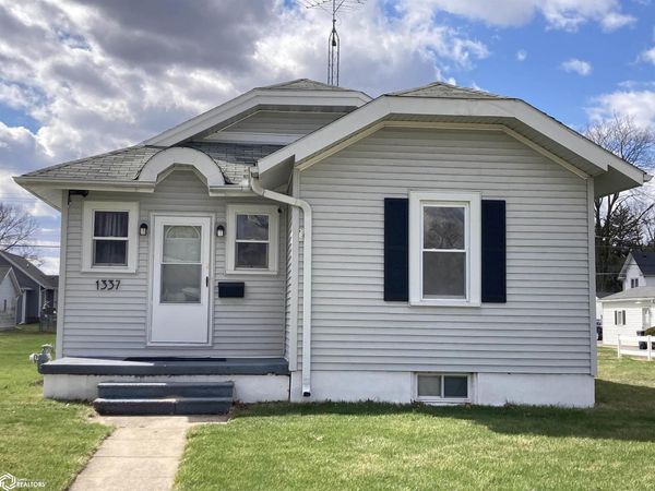 1337 S Leebrick Street, Burlington, IA 52601