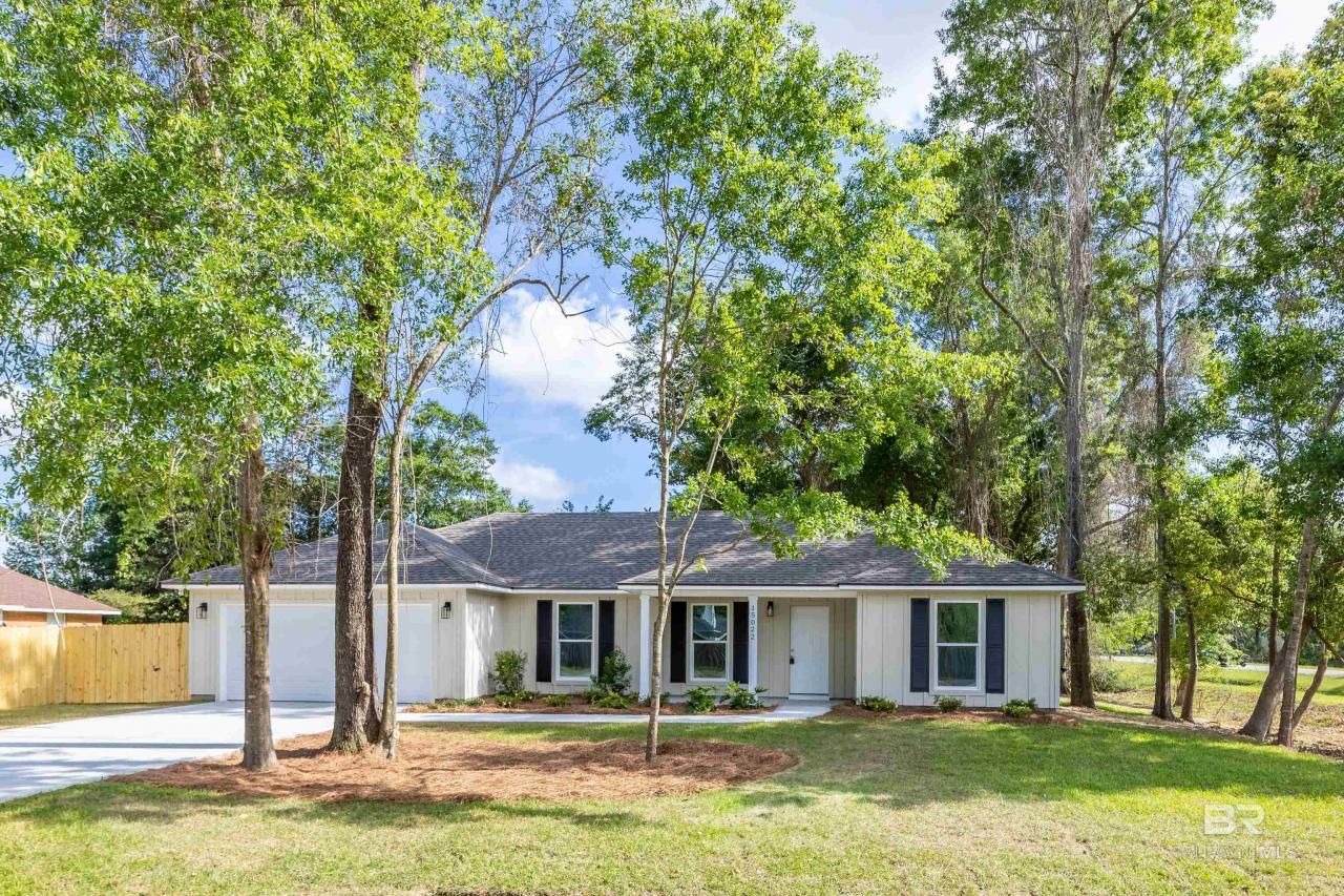 15022 JULIEANN LANE, SILVERHILL, AL 36576 | crye-leike.com | MLS ID 377780