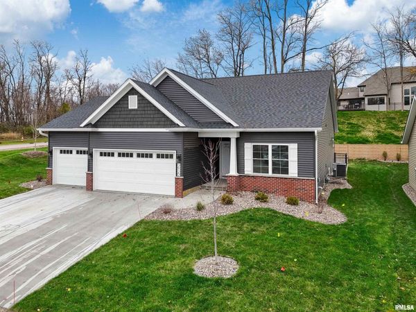 3920 MEADOWLARK Court, Bettendorf, IA 52722
