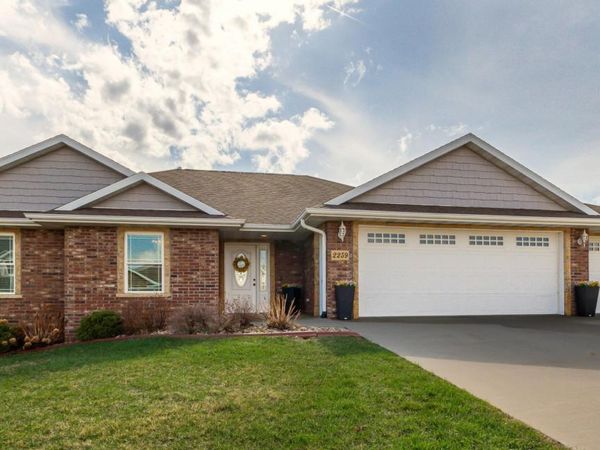 2259 Indy Drive, Asbury, IA 52002