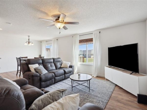1021 Acacia Drive NE, Cedar Rapids, IA 52402