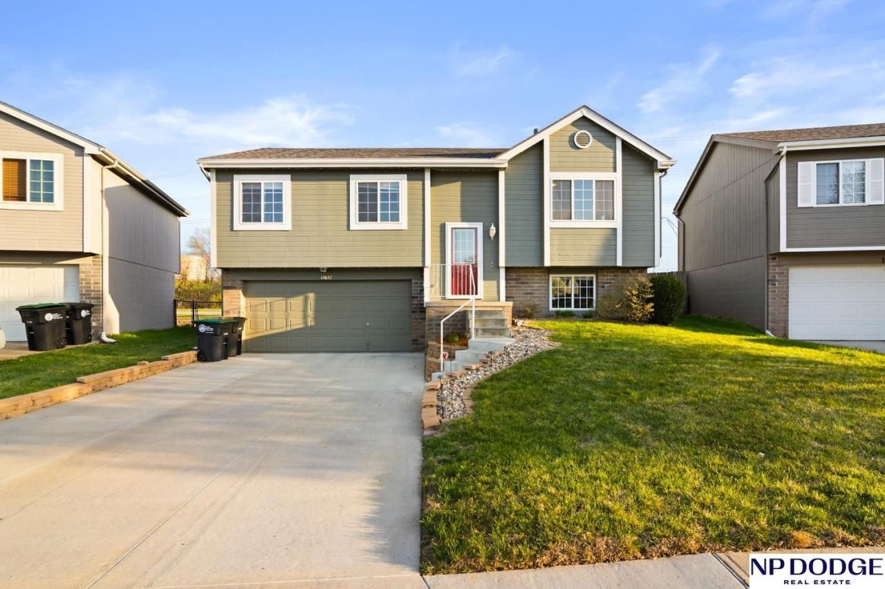 11657 Bauman Avenue, Omaha, NE 68164