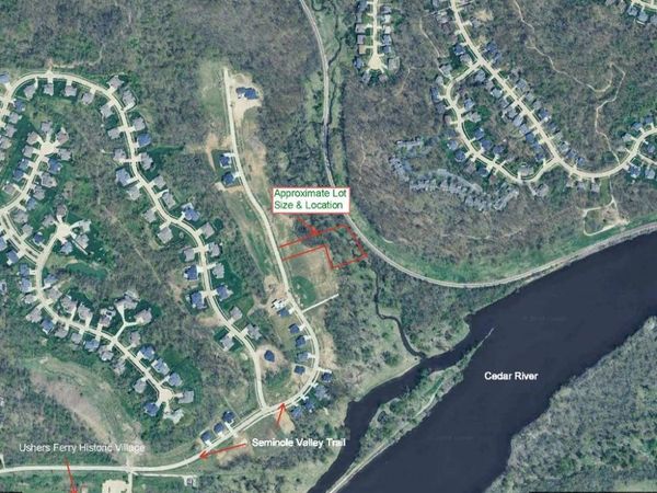 5431 Seminole Valley Trail NE, Cedar Rapids, IA 52411