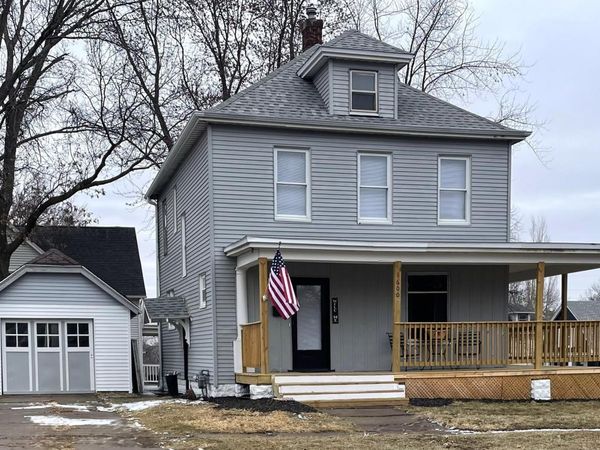 1600 Smith St, Burlington, IA 52601