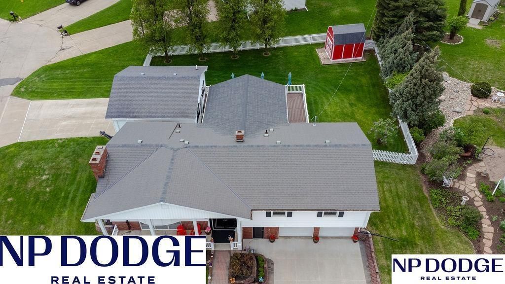 1540 Pinewood Drive, Omaha, NE 68144