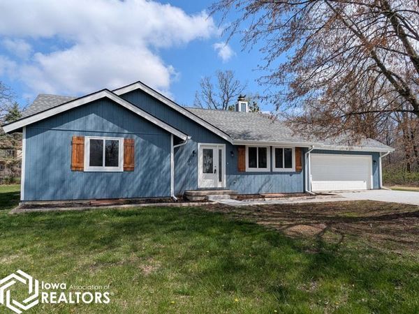2211 270th Street, Donnellson, IA 52625