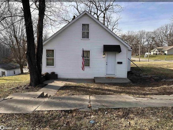 1429 Gnahn Street, Burlington, IA 52601