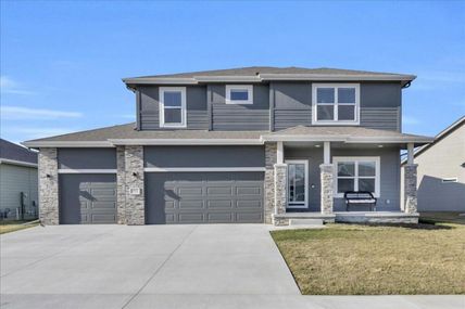1402 ABERCORN Drive, COUNCIL BLUFFS, IA 51503