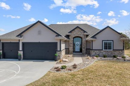 18325 JAYLEN Drive, COUNCIL BLUFFS, IA 51503