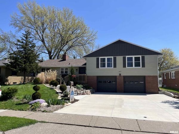 2617 FILLMORE Lane, Davenport, IA 52804