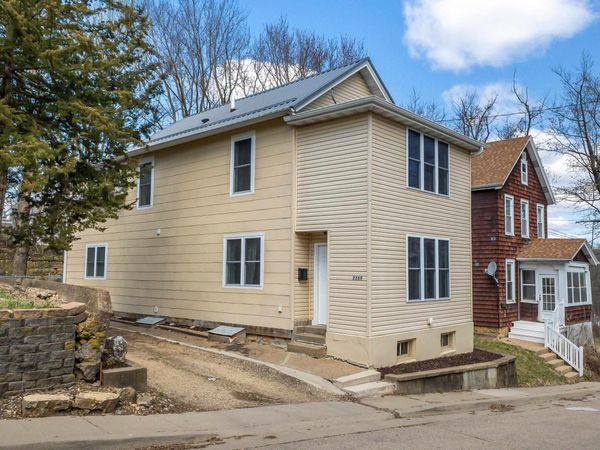 2289 Foye Street, Dubuque, IA 52001