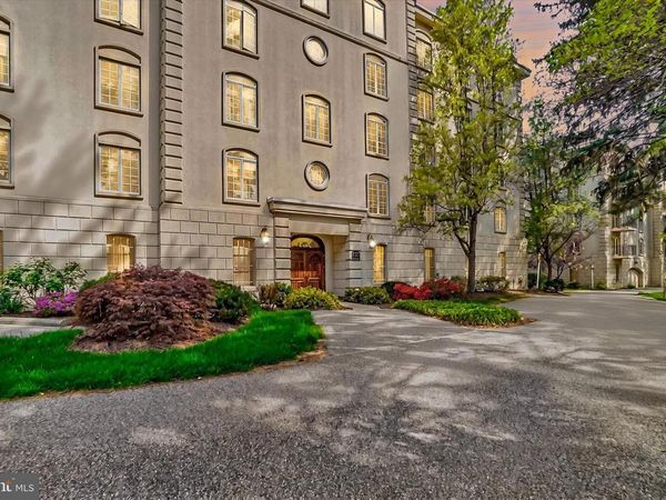 2025 S QUEEN STREET, Unit 233, YORK, PA 17403