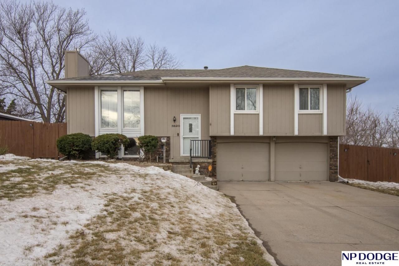 3820 S 35 Street , Omaha, NE 68107