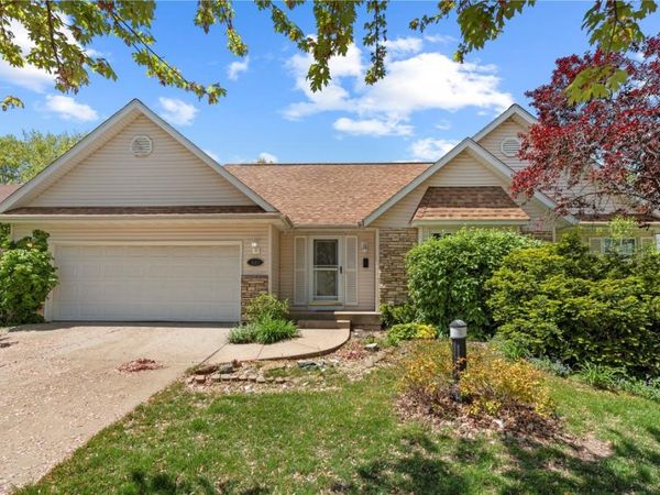 821 Longfellow Place , Iowa City, IA 52240