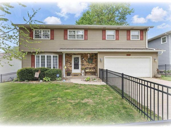 2412 BELLE Avenue, Davenport, IA 52803