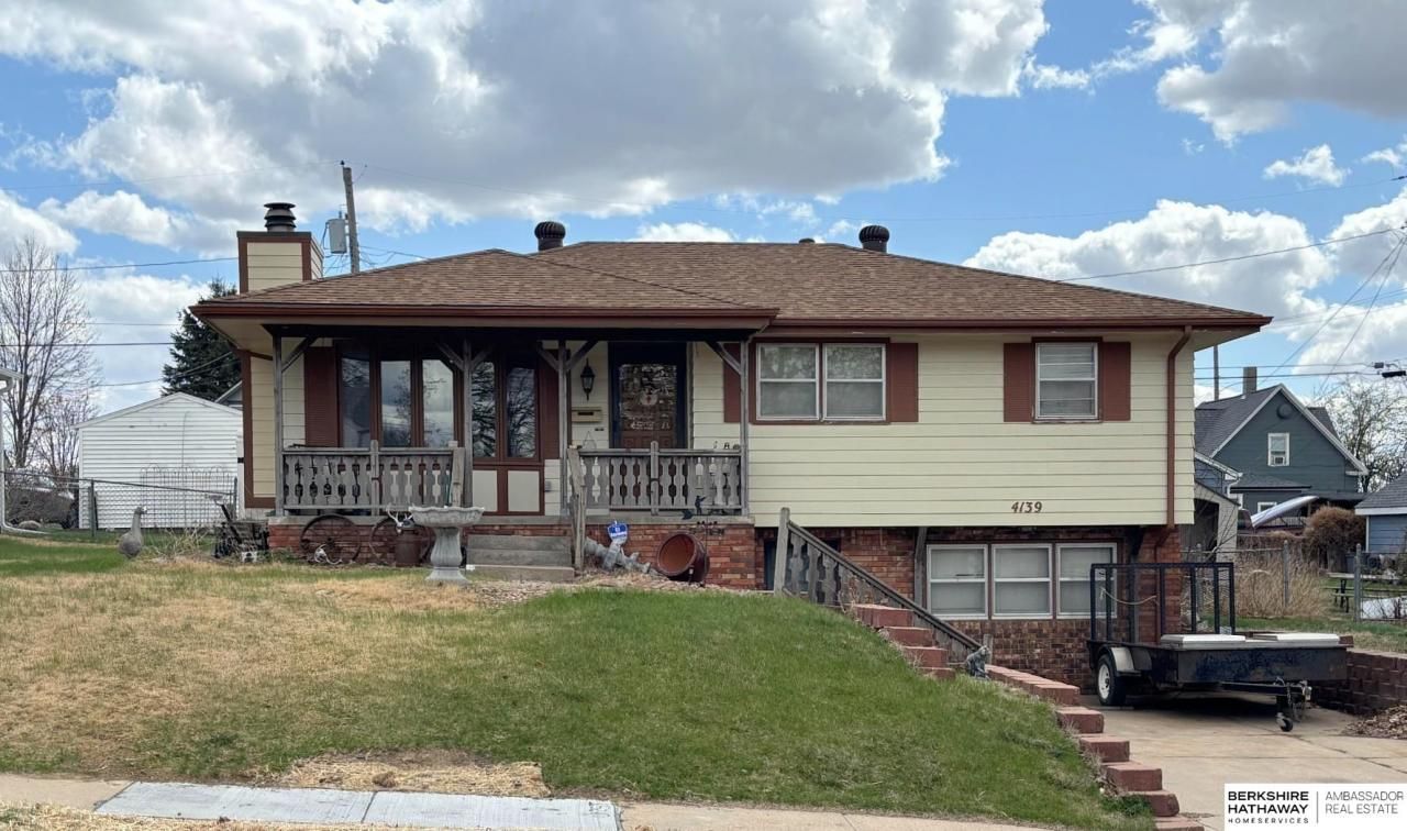 4139 U Street , Omaha, NE 68107