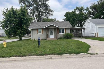 6048 P Street , Omaha, NE 68117