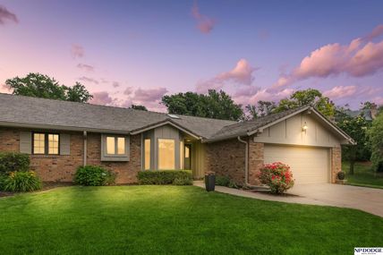 9962 Fieldcrest Drive , Omaha, NE 68114