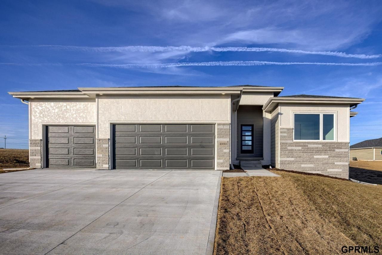 20150 S Street , Omaha, NE 68135
