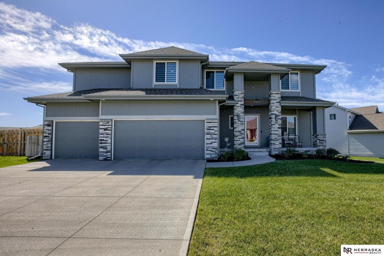 7711 S 195th Avenue , Gretna, NE 68028