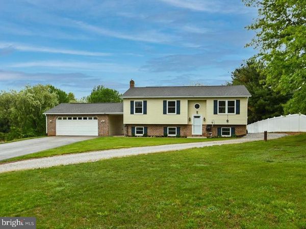 2870 MYERS ROAD, SEVEN VALLEYS, PA 17360