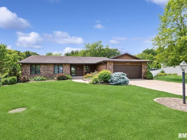 5495 WHITE POST Road, Bettendorf, IA 52722