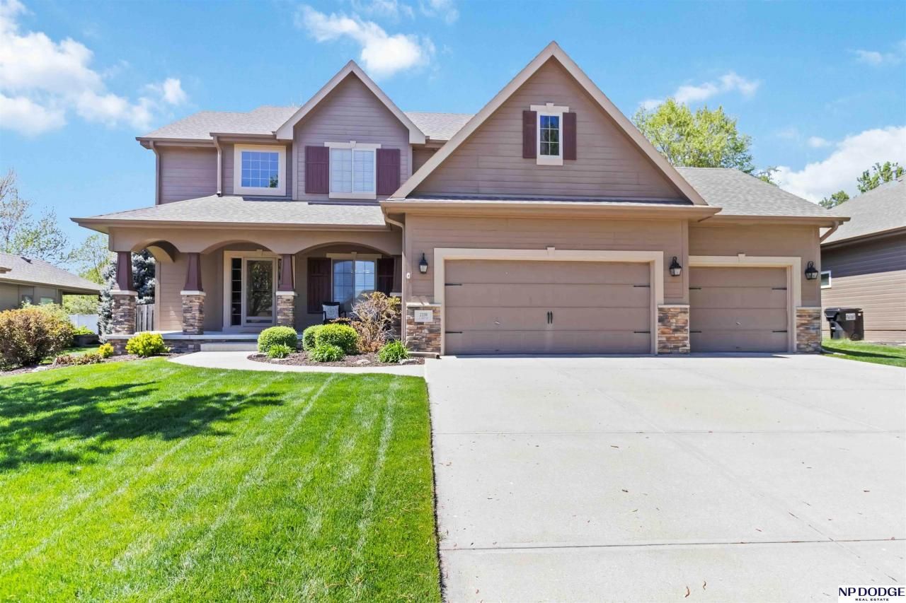 2106 S 193 Street , Omaha, NE 68130