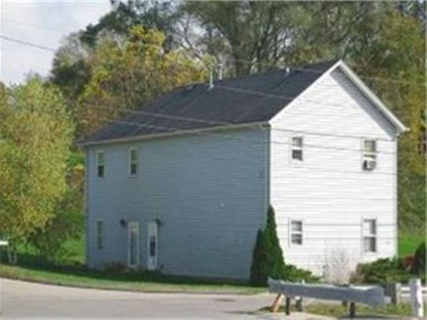 3870 Peru Road, Dubuque, IA 52001