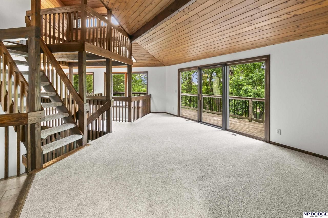 2729 N 129th Circle , Omaha, NE 68164