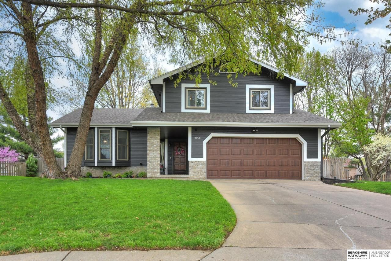14006 Lillian Circle , Omaha, NE 68138