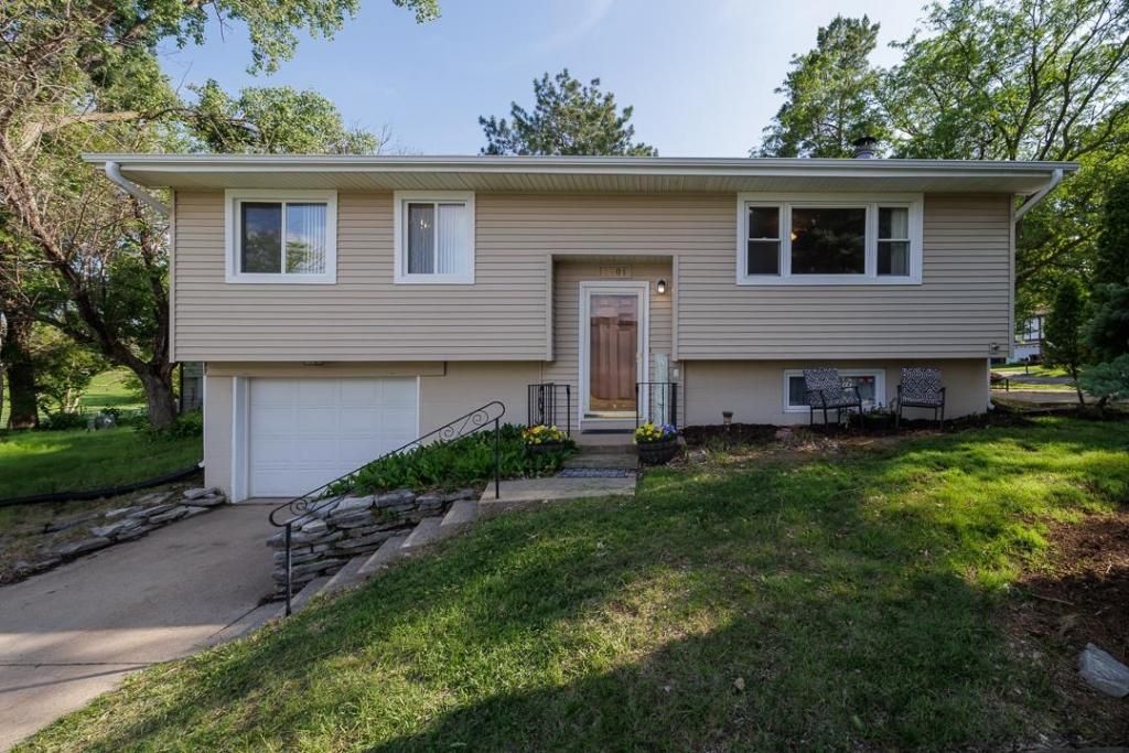 4401 Briarpark Drive , Lincoln, NE 68516