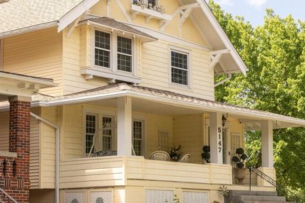 5147 Davenport Street , Omaha, NE 68132