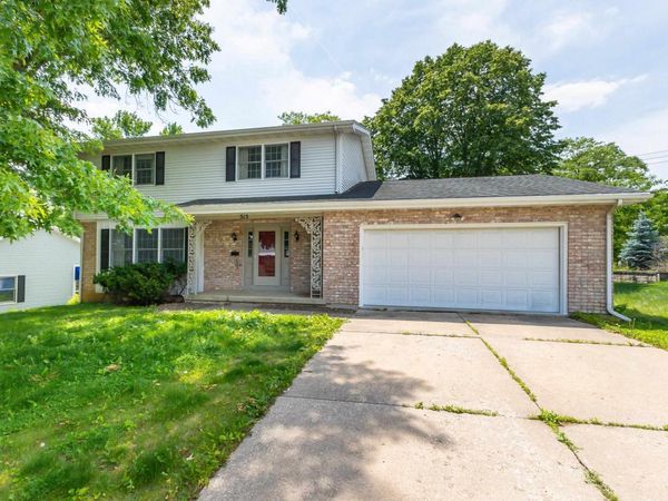 515 Heritage Drive, Dubuque, IA 52003